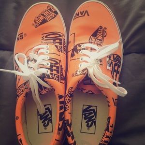 Vans Era “off the wall” shoes